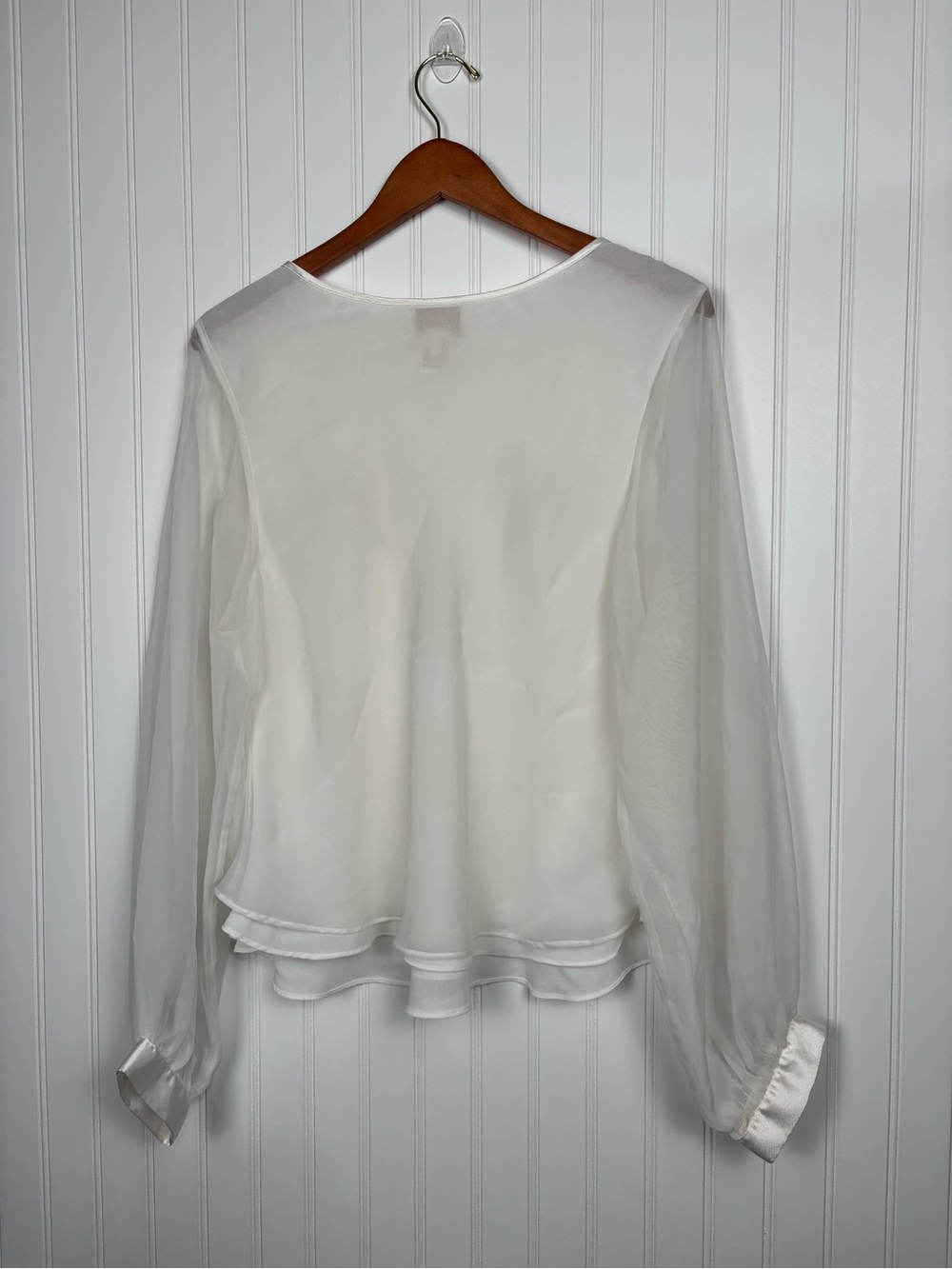 VTG Victoria’s Secret Long Sleeve Lined White Chiffon Blouse Floral Embroider L - Picture 6 of 8